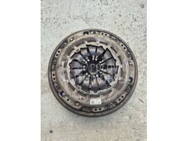 Plivajuci zamajac set kvacila za Nissan Qashqai od 2010. do 2021. god.