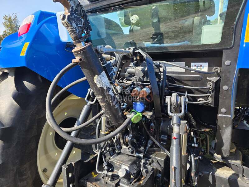 New Holland T5. 115