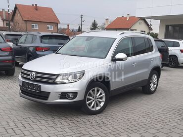 Volkswagen Tiguan Lounge DSG 4x4 CH