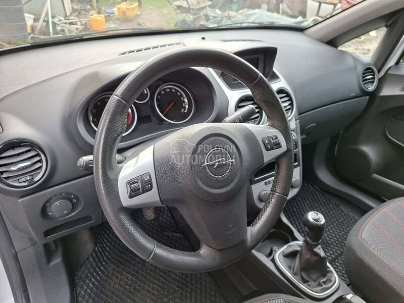 Opel Corsa D 