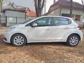 Peugeot 208 7,7,0,0,0 RATA 75e