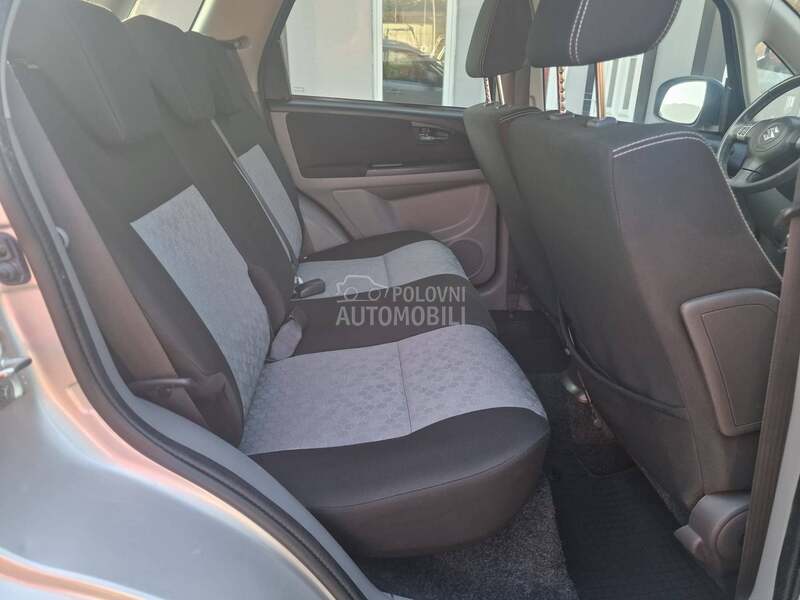 Suzuki SX4 4.X4