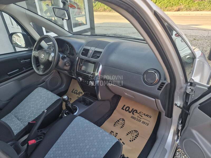 Suzuki SX4 4.X4