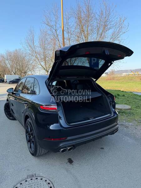 Porsche Cayenne S