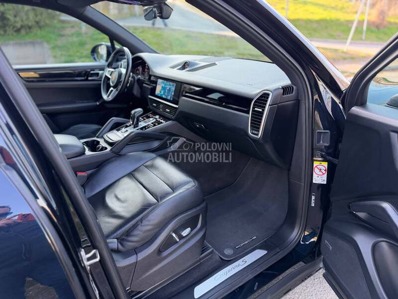 Porsche Cayenne S