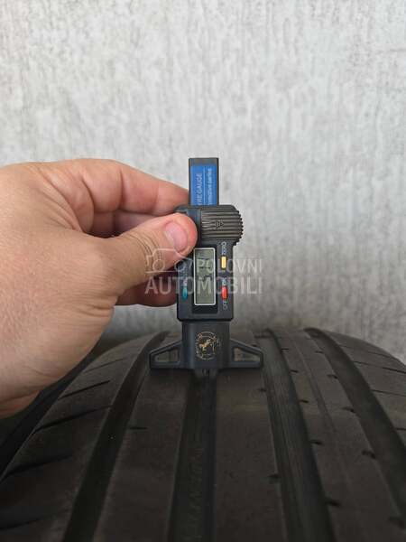 Dunlop 225/55 R17 Letnja