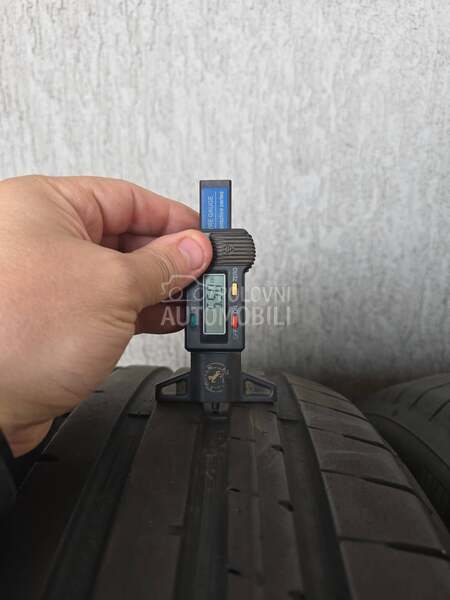 Dunlop 225/55 R17 Letnja