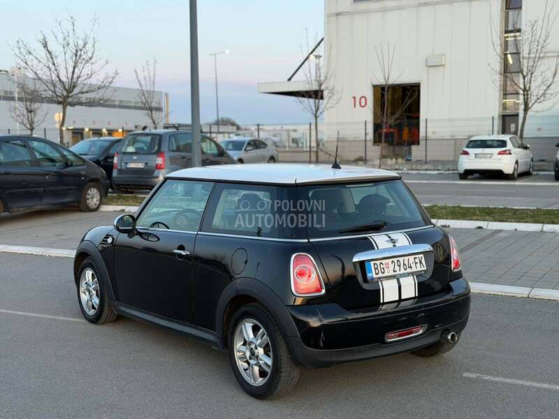 MINI One 