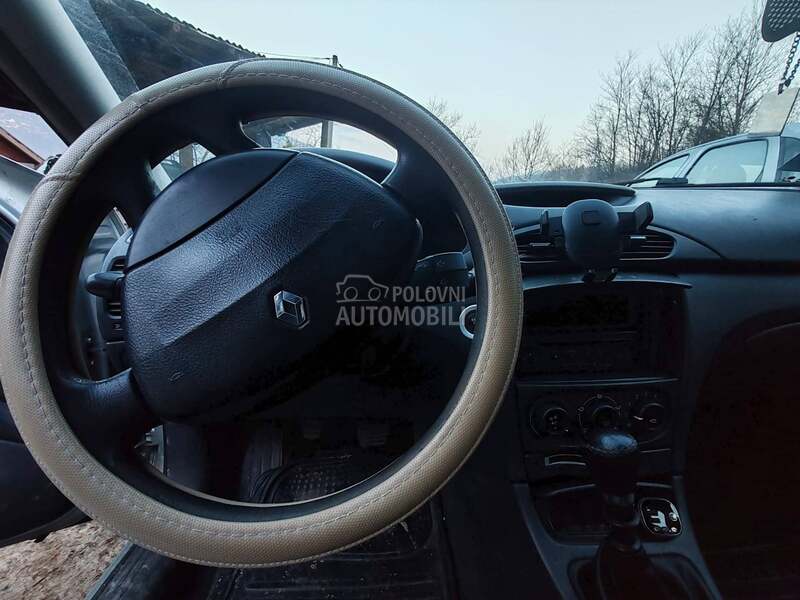 Renault Laguna 