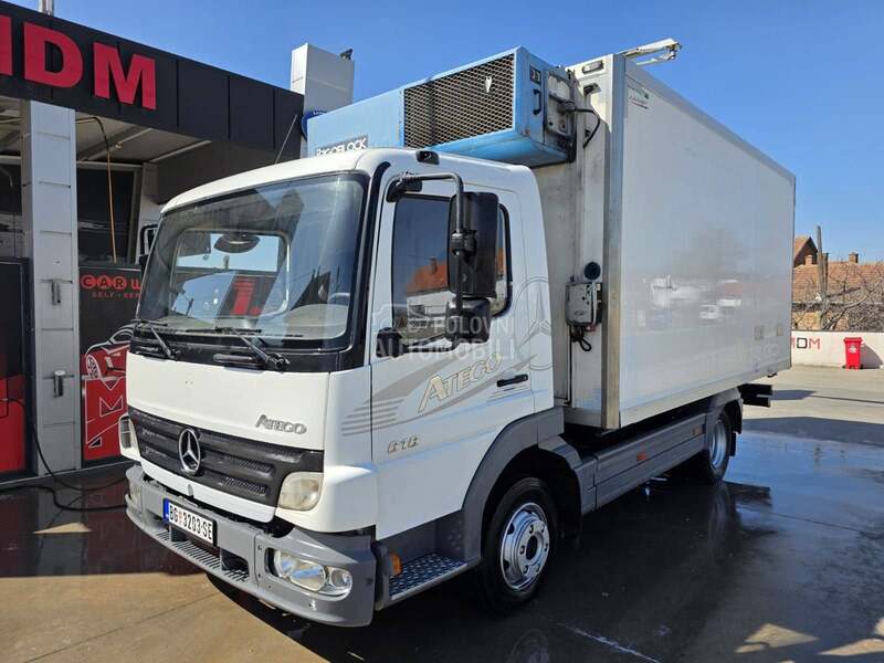 Mercedes Benz atego 818