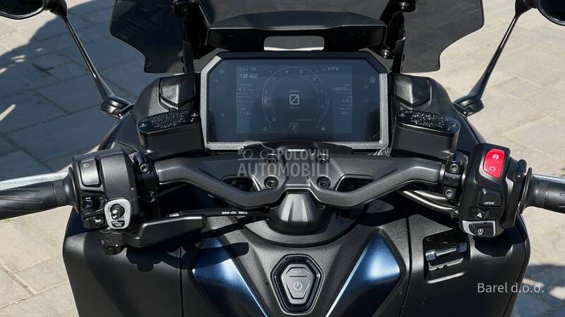 Yamaha TMAX 560