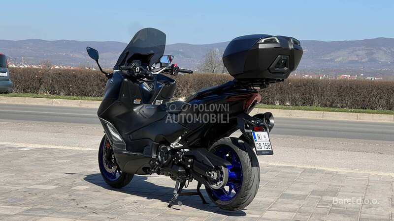 Yamaha TMAX 560
