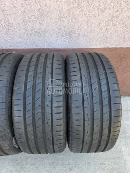 Continental 235/40 R18 Letnja