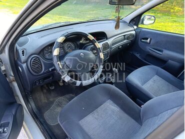 enterijer za Renault Megane od 1998. do 2003. god.