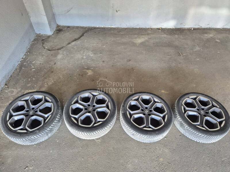 Hankook 225/45 R19 Sve sezone