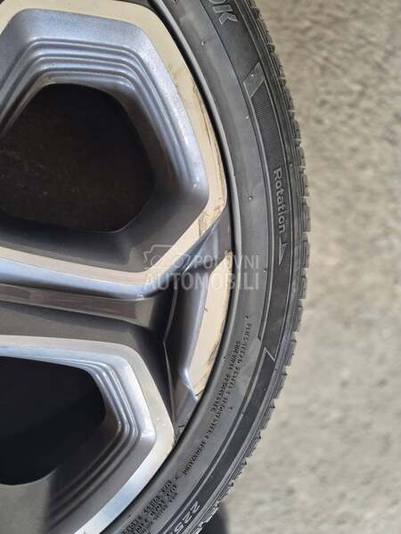 Hankook 225/45 R19 Sve sezone