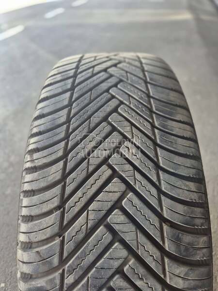 Hankook 225/45 R19 Sve sezone