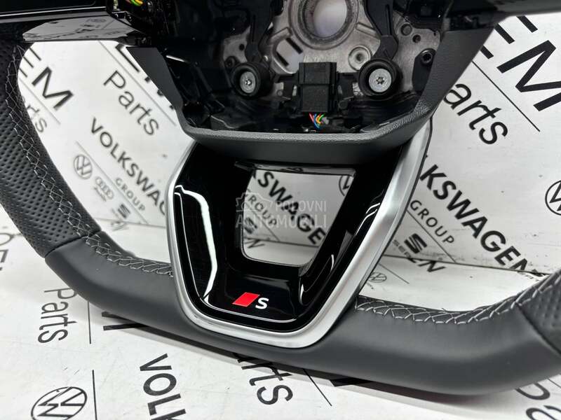 Volan S-Line, Touch komande