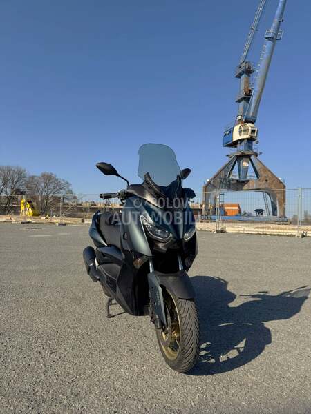 Yamaha X max 300
