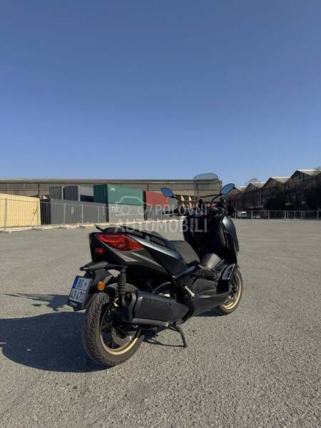 Yamaha X max 300