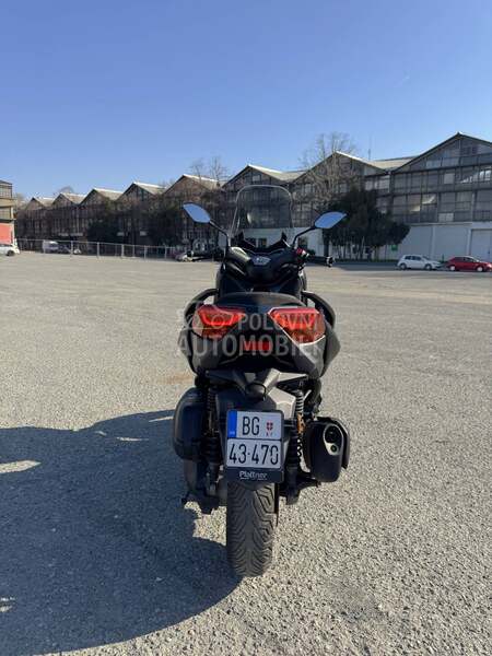 Yamaha X max 300