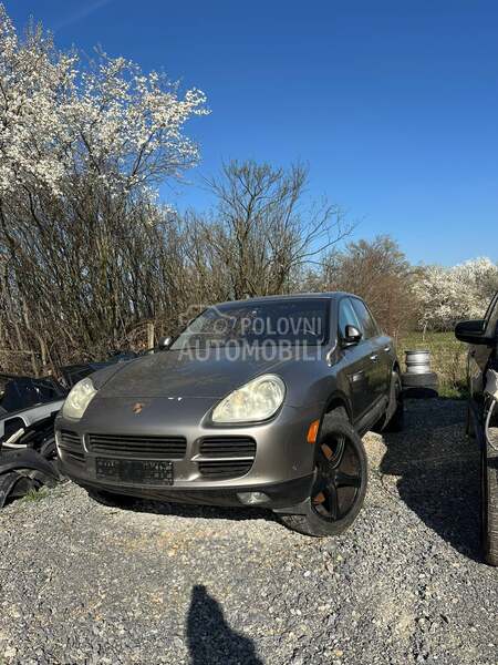Porsche Cayenne 