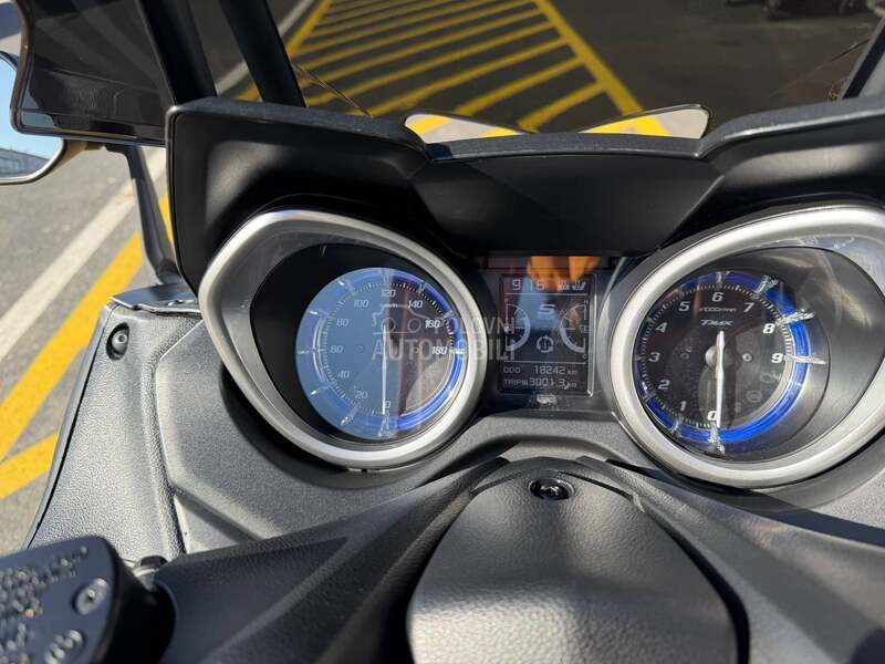 Yamaha Tmax 530 DX