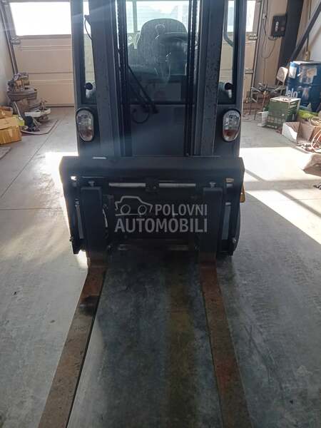 Jungheinrich TFG 320 S