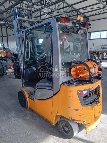 Jungheinrich TFG 320 S