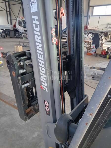 Jungheinrich TFG 320 S