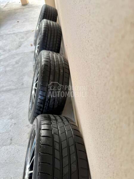 Bridgestone 215/50 R17 Letnja