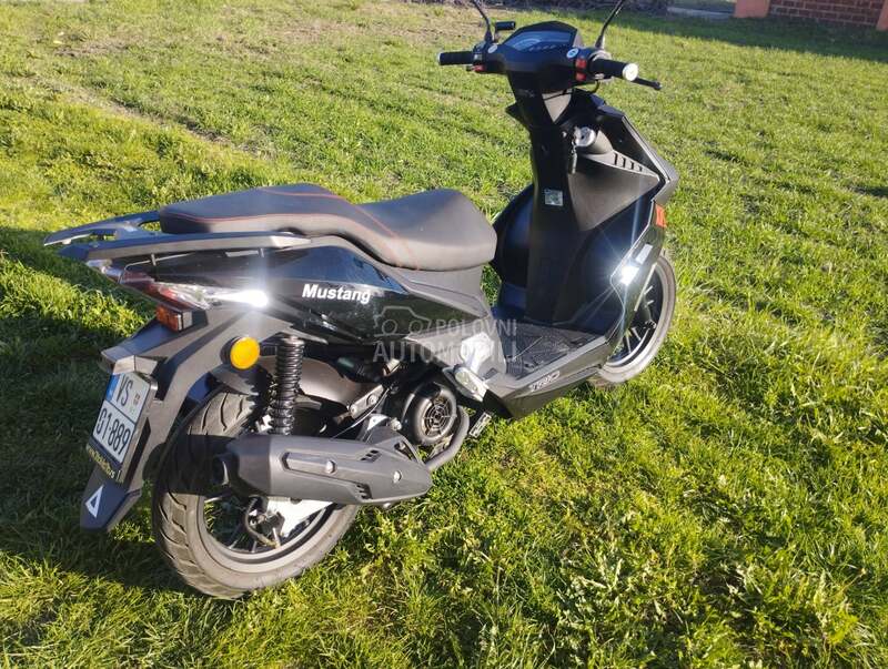 Trio Mustang XRS 125