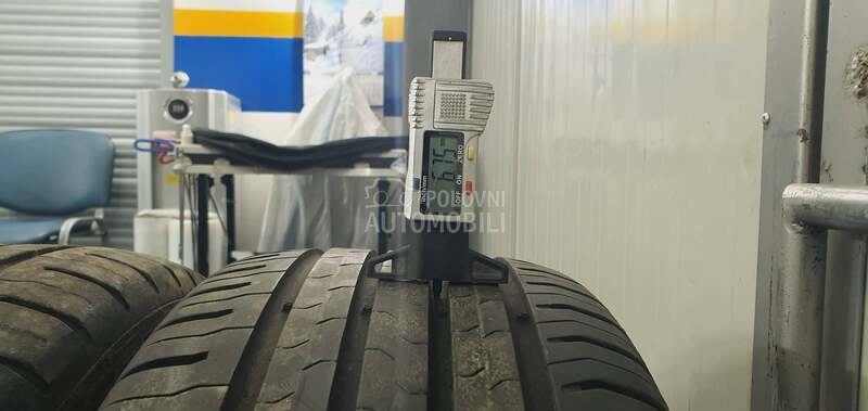 Continental 215/55 R17 Letnja