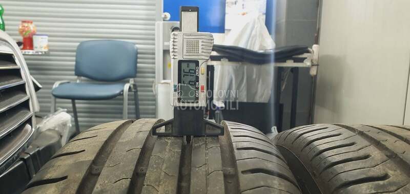 Continental 215/55 R17 Letnja