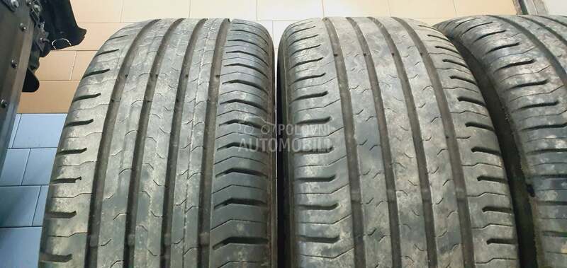 Continental 215/55 R17 Letnja