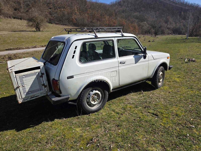 Lada Niva 