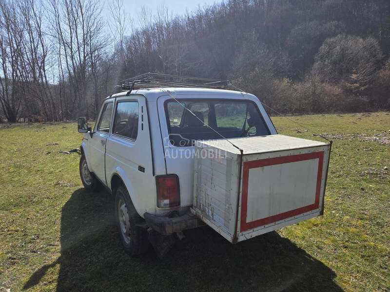 Lada Niva 