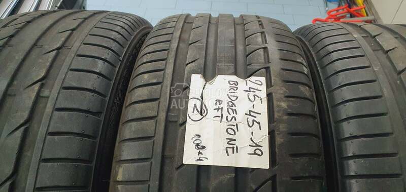 Bridgestone 275/40 R19 Letnja
