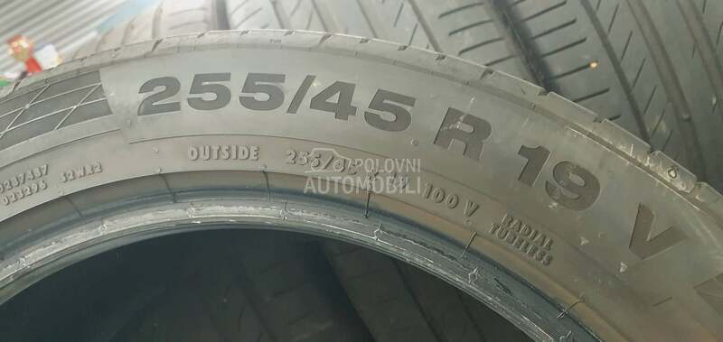 Continental 255/45 R19 Letnja
