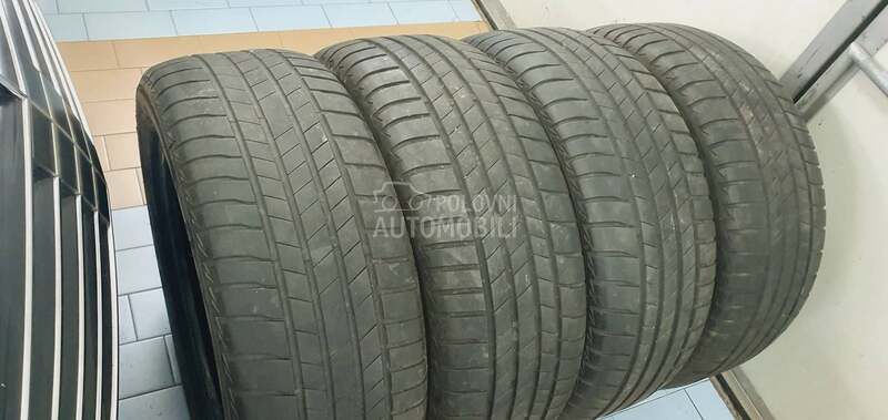 Bridgestone 215/55 R17 Letnja