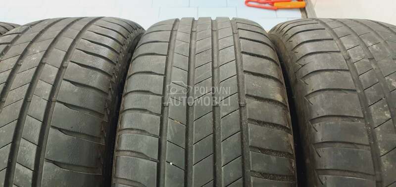 Bridgestone 215/55 R17 Letnja