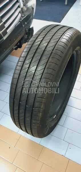 Michelin 215/65 R17 Letnja