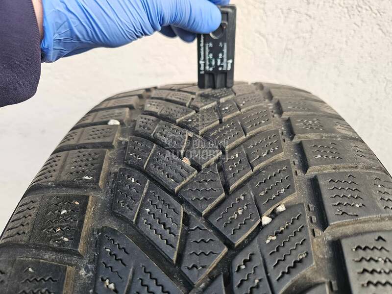 Ceat 235/55 R18 Zimska