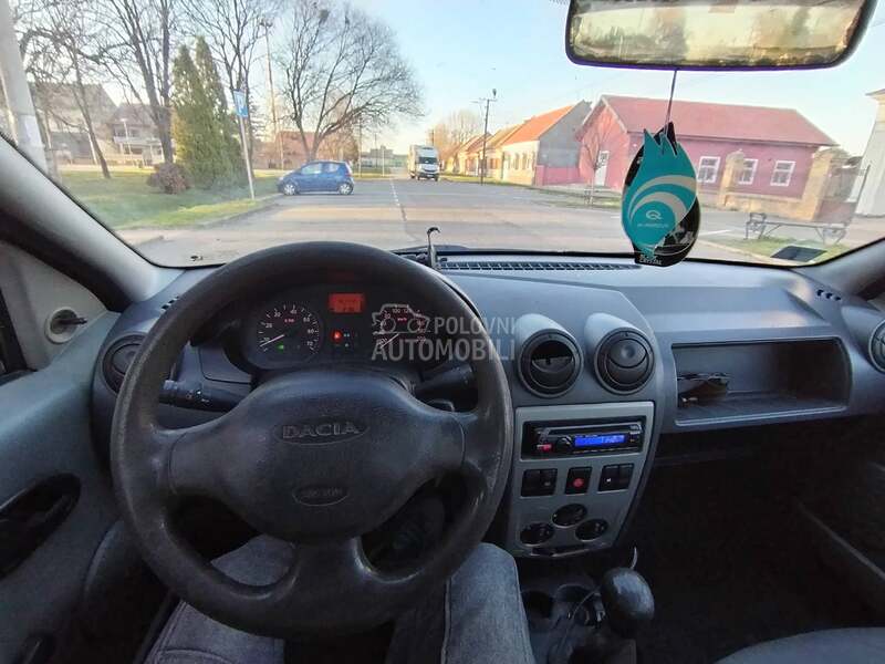 Dacia Logan 