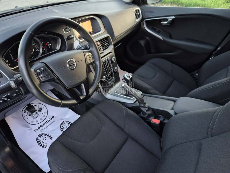 Volvo V40 2.0D
