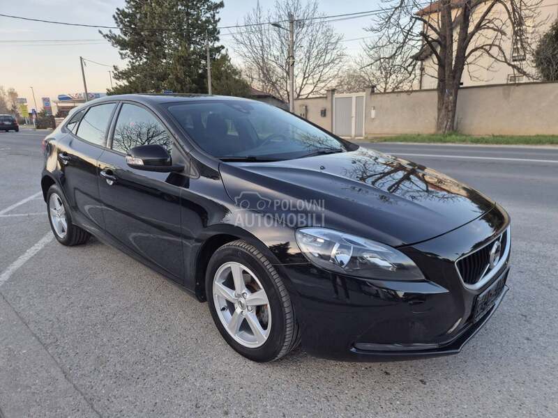 Volvo V40 2.0D