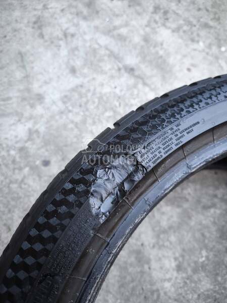 Continental 225/40 R18 Zimska