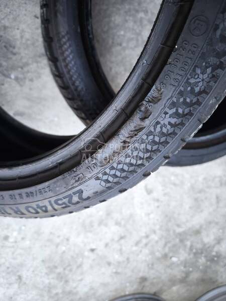 Continental 225/40 R18 Zimska