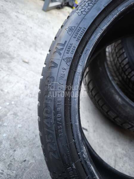 Continental 225/40 R18 Zimska