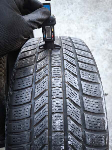 Continental 225/40 R18 Zimska